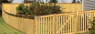 Capped Rail Cedar Picket Fence with Gate