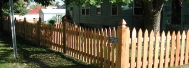 Colonial Cedar Rail Picket Fence
