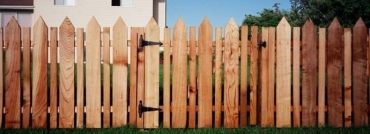 Alternating Board Cedar Picket Fence