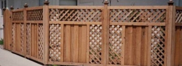 Contoured Lattice Top Wood Privacy Fence