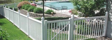 Vinyl Picket Fence With Gate