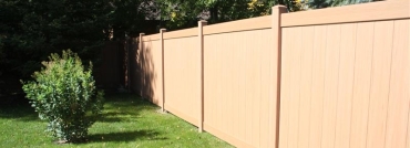 Vinyl Privacy Fence In Natural Color