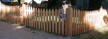 Scalloped Colonial Cedar Picket Fence