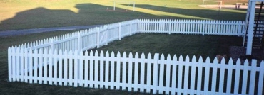 White Colonial Cedar Picket Fence
