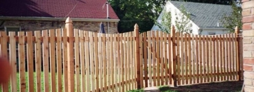 Flat Topped Cedar Fence With Gate