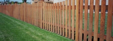 Flat Topped Cedar Picket Fence With Island Caps