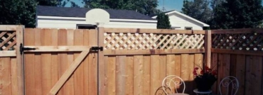 Lattice Top Wood Privacy Fence with Gate