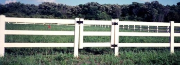3 Rail PVC Fence With Gate