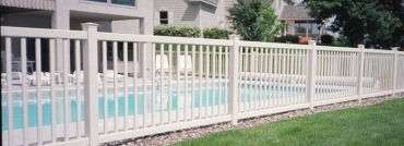 Vinyl Fence With Caps